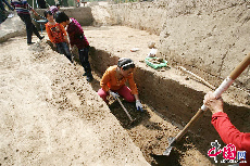 2013年10月10日，河南省三門峽靈寶市陽平鎮西坡村西坡遺址考古挖掘現場。  中國網圖片庫 孫猛/攝