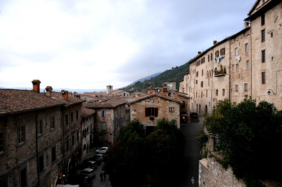 意大利：中世纪古城——古比奥[组图]