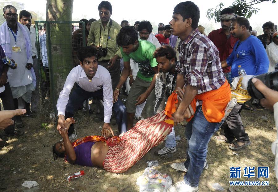 印度东北部城市发生连环爆炸5人死亡