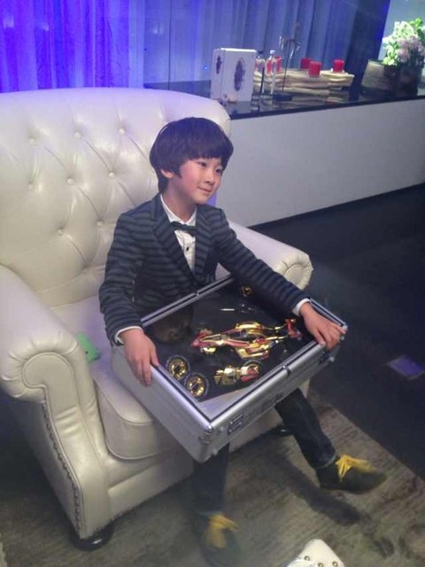 张智霖张亮邓超儿子同月生