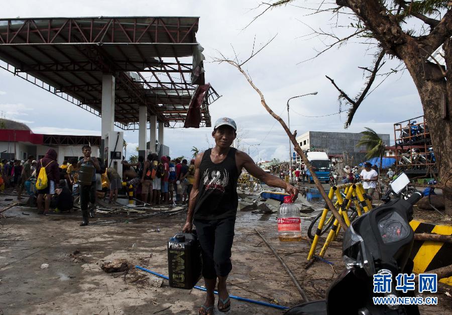 （國際）（7）菲律賓颱風重災區塔克洛班市民渴望救助