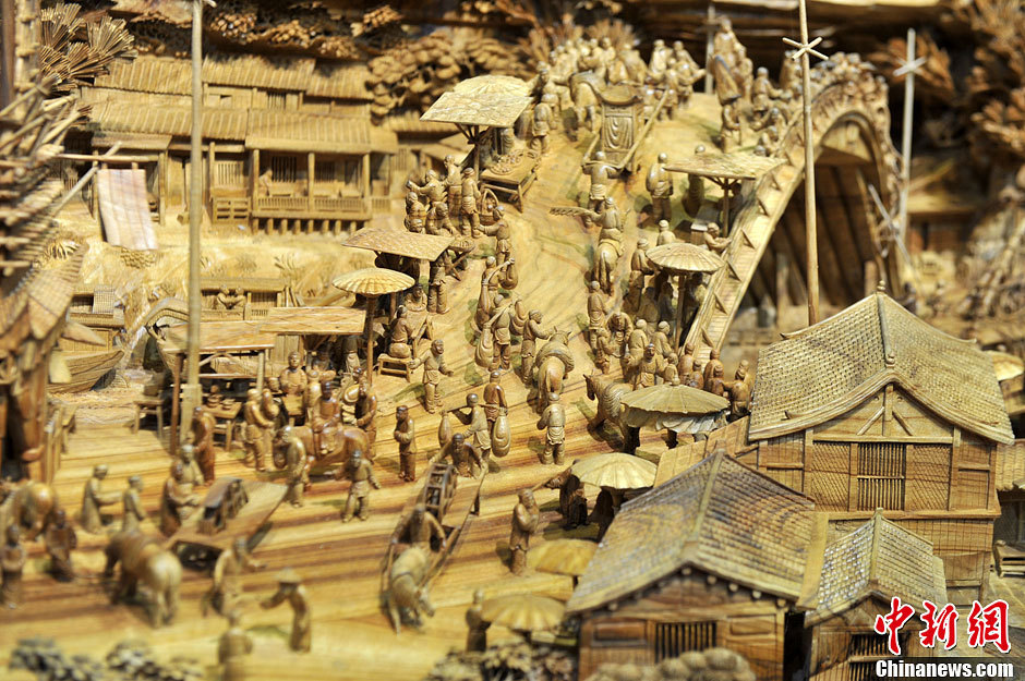 大型木雕作品《清明上河图》载入吉尼斯世界纪