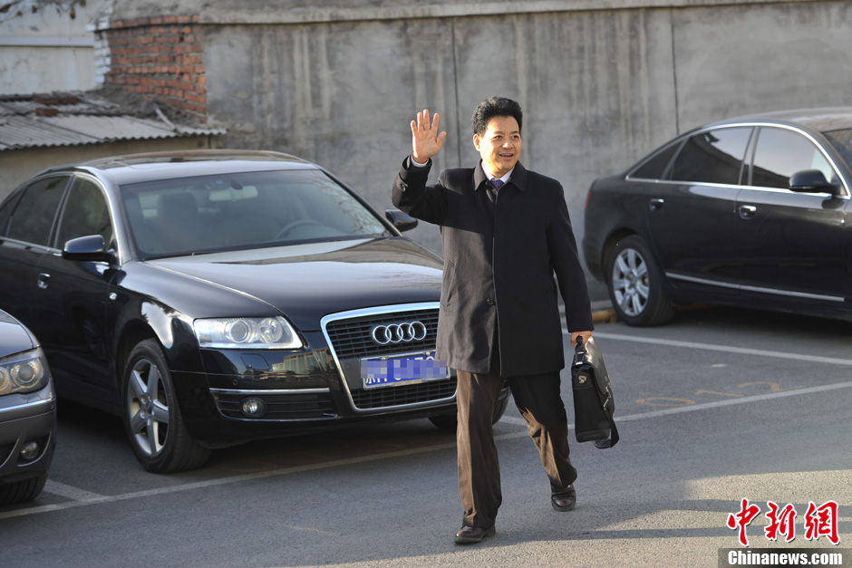 李某某等五人强奸上诉案今不公开开庭审理