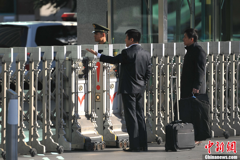 李某某等五人强奸上诉案今不公开开庭审理