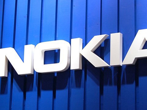诺基亚股东大会批准向微软出售手机业务_ 视频