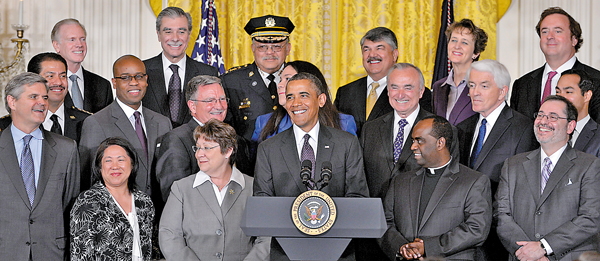 白宫摄影手记：新闻事件中的环境肖像