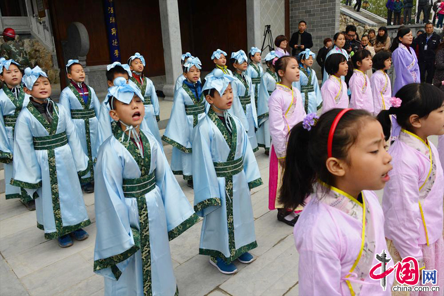 11月27日，“朱熹故里”江西省婺源县“熹园”正式建成开园，该园系朱熹祖辈所居“朱家庄”所在地，以弘扬朱子文化为主要功能。中国网图片库 朱国平摄影