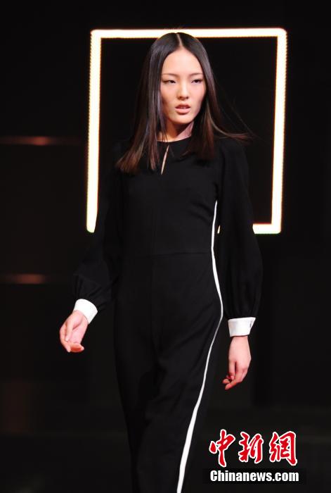 第30届世界精英模特大赛 捷克选手夺冠