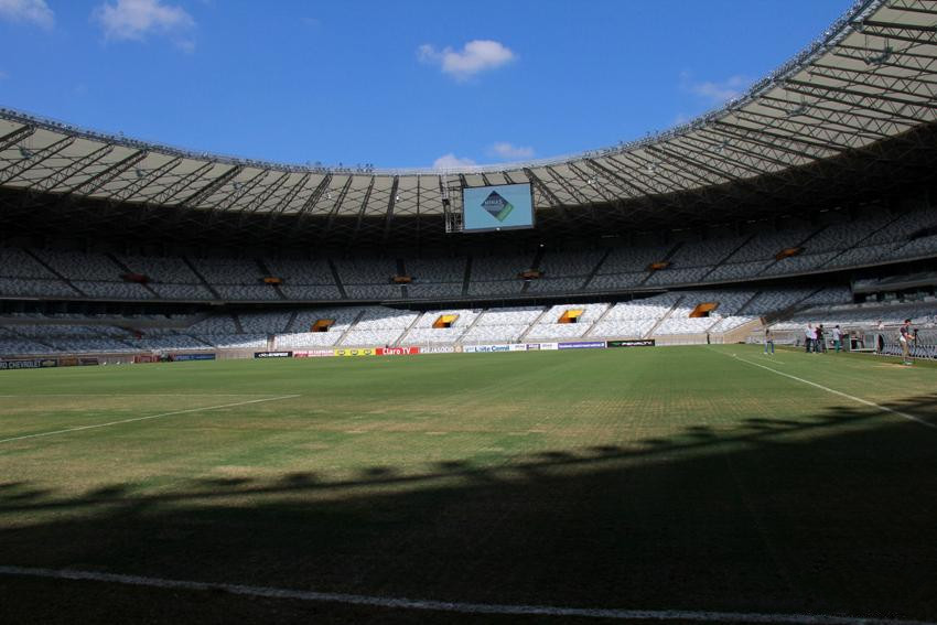巴西世界杯场馆建设:3个场馆将延期至明年1月