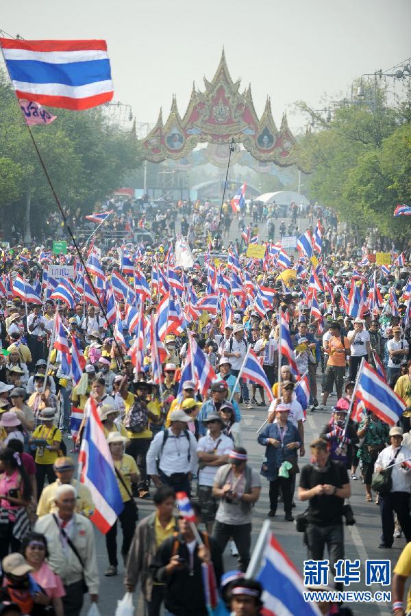 （國際）（7）泰國反政府示威者要求英拉交權