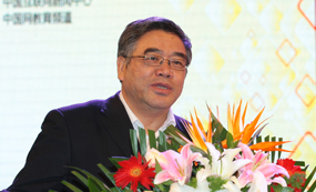 朱永新：民进中央专职副主席，中国教育学会副会长