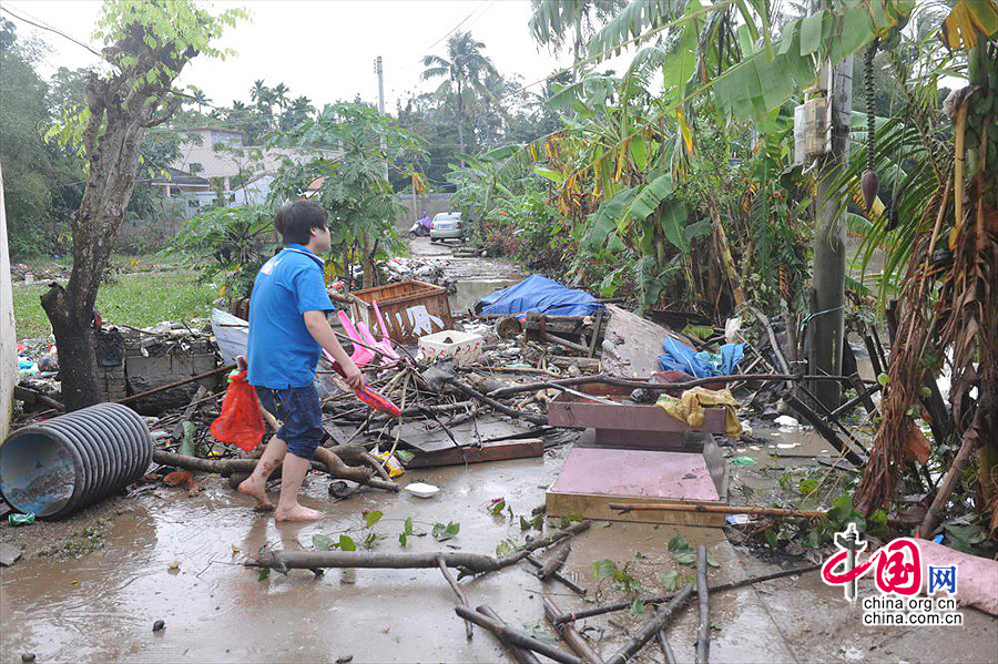 海南万宁寒冬时节遭遇罕见暴雨袭击