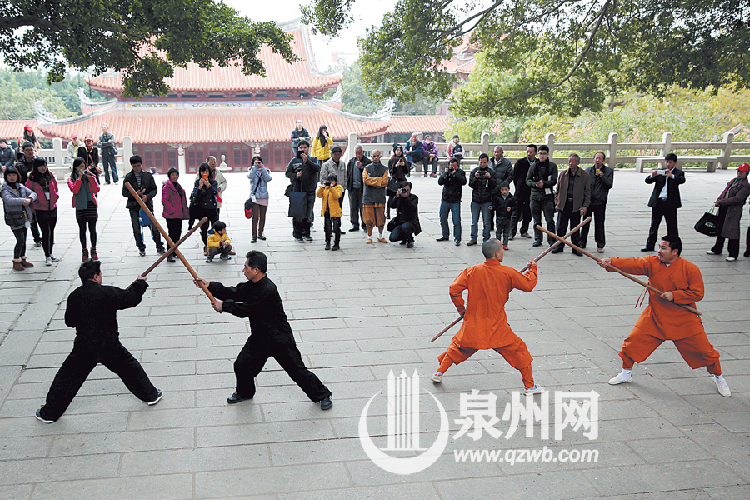 福建泉港现百年前少林秘籍 扁担拳或演变自少林棍法