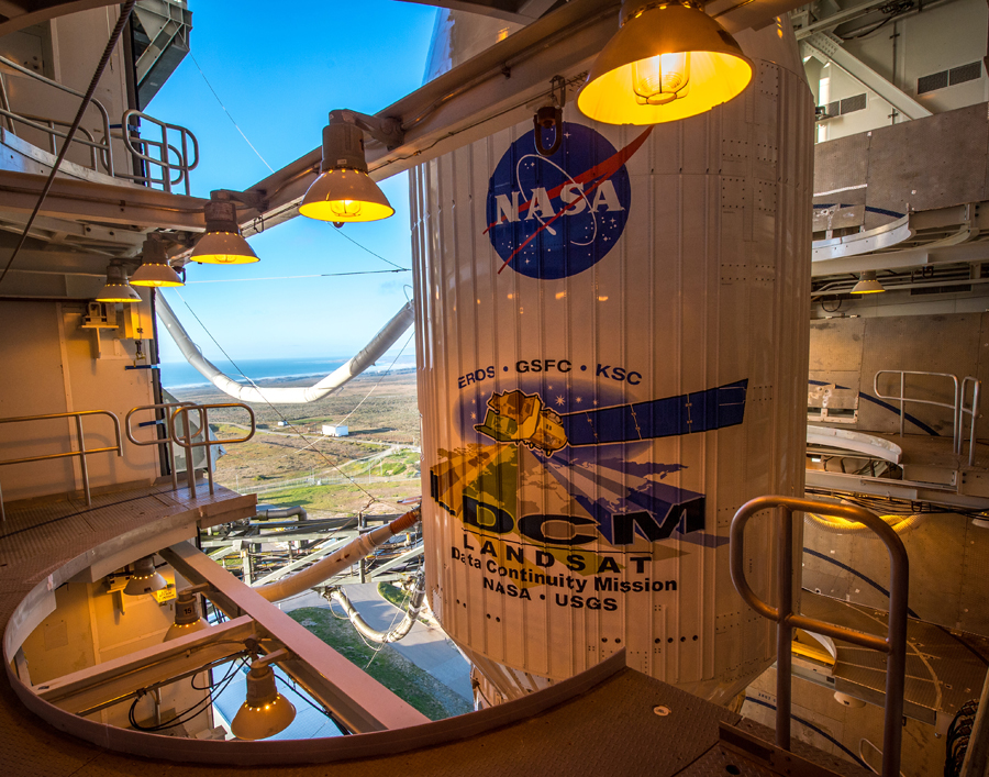 陸地衛星，地球科學：2013年2月10日，美國加利福尼亞州范登堡空軍基地發射中心，聯合發射同盟（United Launch Alliance）的“宇宙神5號”（ Atlas V）火箭上搭載的陸地衛星數據持續任務（Landsat Data Continuity Mission）太空船。