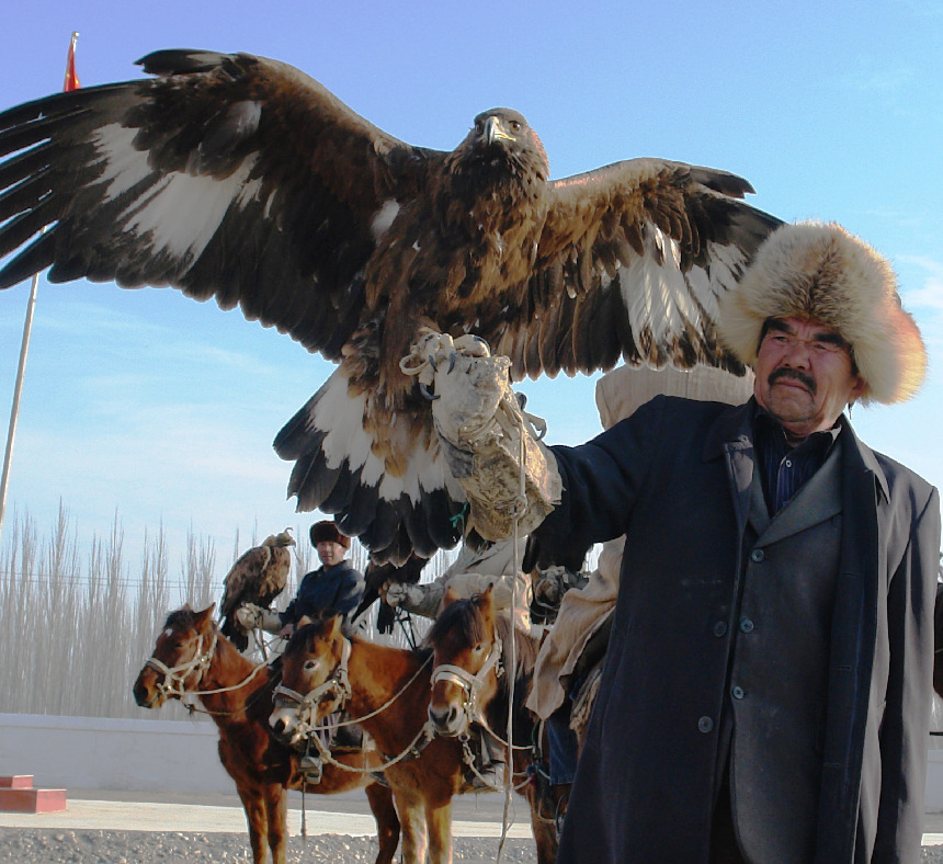 生活在新疆克孜勒苏柯尔克孜自治州阿合奇县的柯尔克孜族人,传承着从