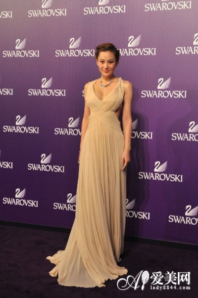 新天龙八部  张馨予 大玩性感诱惑装(组图)_资讯