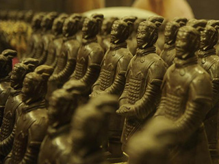 巧克力兵马俑亮相重庆