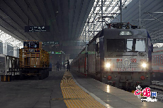 1月16日，2014春运正式拉开序幕，截止2月24日为期40天。今年春运北京西站将开通高达183对旅客列车，创建站以来新纪录，预计发送旅客504万，同比增加17万人。
