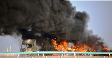 2014年01月18日，312國道新疆吐魯番地區鄯善縣境內發生一起嚴重車禍，一輛大型貨車及貨車裝載的全部貨物被大火焚燬。