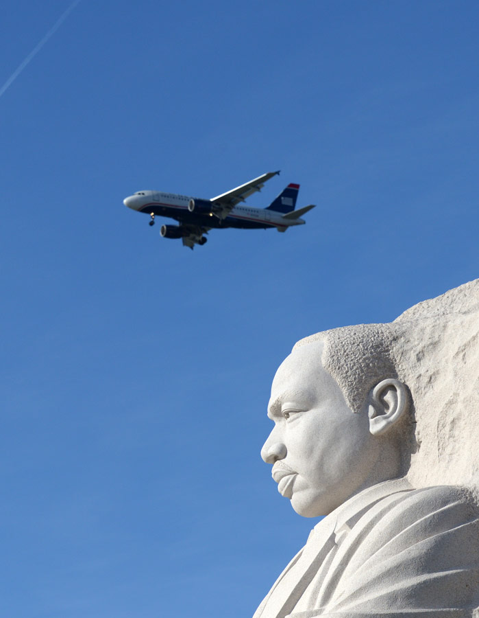 美国：休斯敦举行纪念马丁·路德·金日游行[组图]