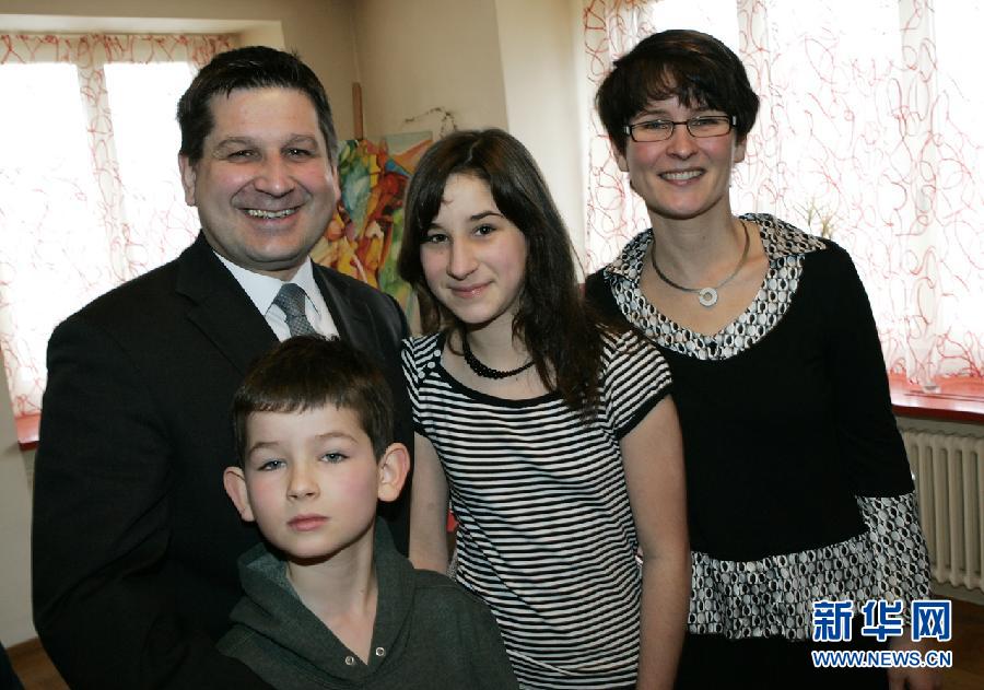 瑞士德莱蒙市市长高乐：做中国的诤友[组图]