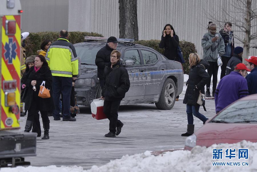 美国马里兰州一购物中心发生枪击事件致3人死亡