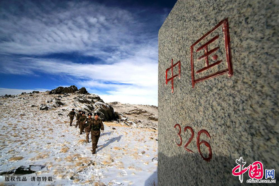 1月31日，農曆正月初一，位於西北邊陲中蒙邊境的蘇海圖山上降下了小雪，