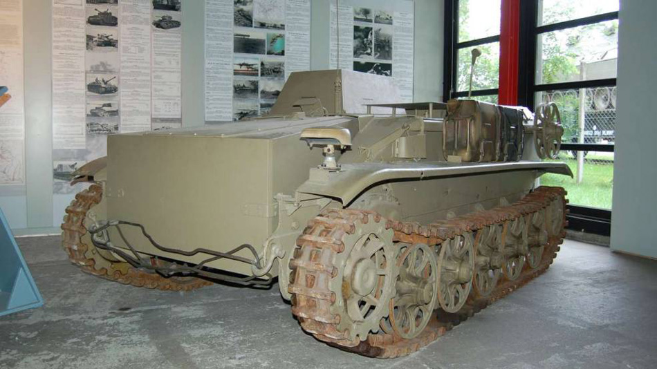 德国一建筑工地发现纳粹德国坦克残骸