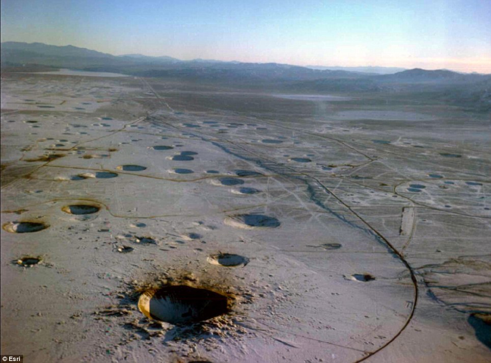 美國核子試驗沙漠千瘡百孔似月球
