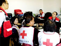 红十字会开通心理援助热线帮助昆明暴恐事件受害者