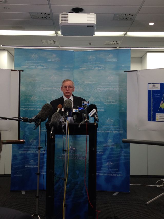 3月20日，澳大利亚海事局召开新闻发布会，表示发现两个疑似马航失联客机碎片。