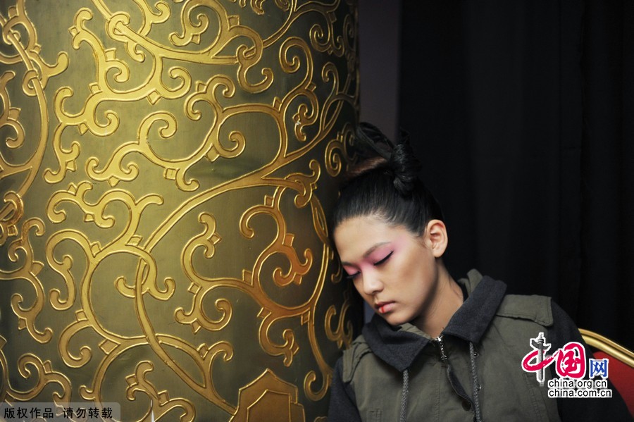 2013年3月27日，北京，北京饭店，时装模特。