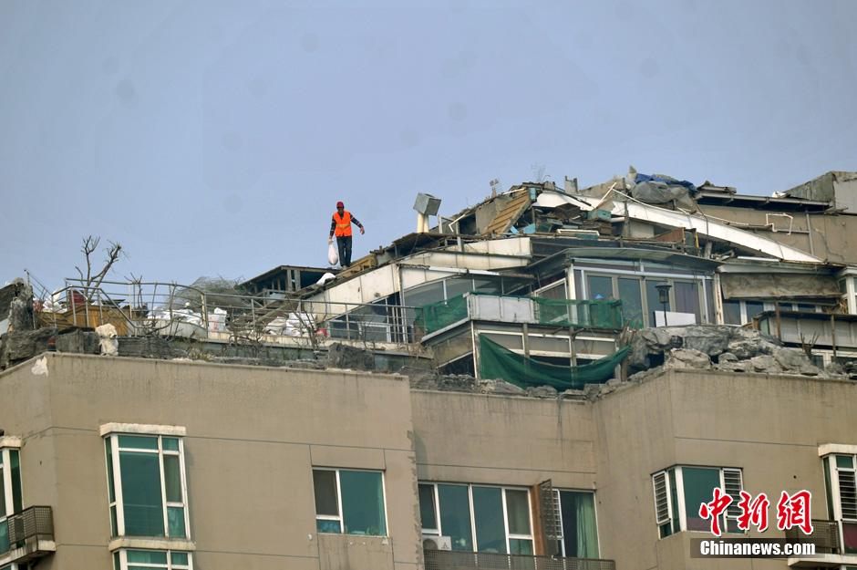 北京“最牛违建”变垃圾山 逾半年仍未拆完