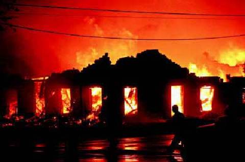 美国:休斯顿在建大楼发生火灾