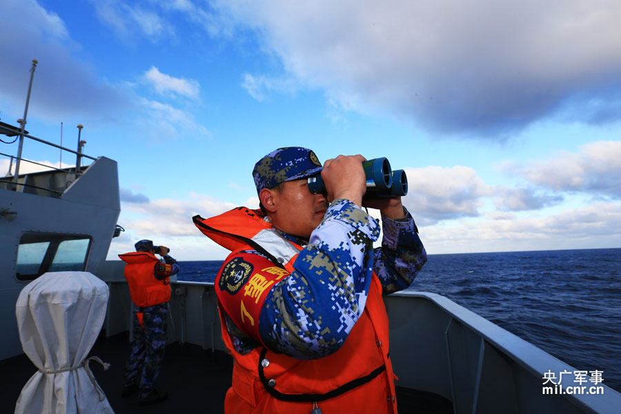 中國海軍搜救編隊抵南印度洋任務區展開搜救