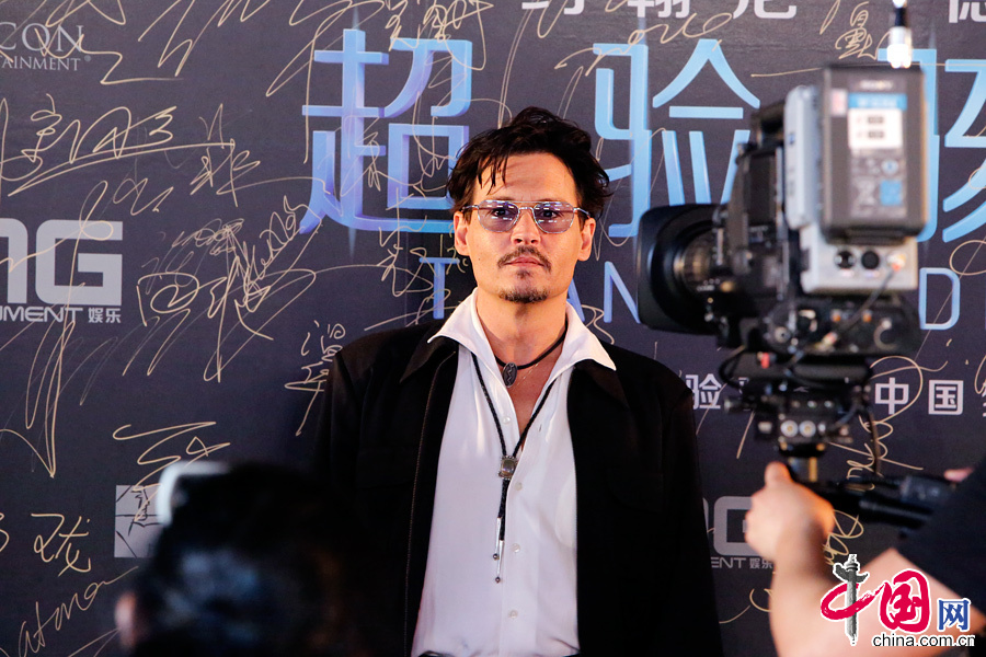 3月31日晚，好莱坞科幻大片《超验骇客》全球首映礼首站在北京举办。图为约翰尼•德普。中国网记者 寇莱昂 摄
