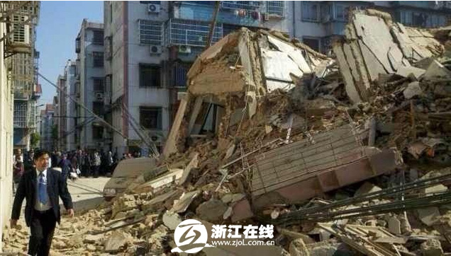 浙江奉化一幢5層居民樓倒塌 已救出3人