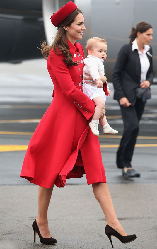 當地時間2014年4月7日，紐西蘭惠靈頓，威廉王子與凱特王妃帶著剛滿8個月的小王子一同到紐西蘭訪問。
