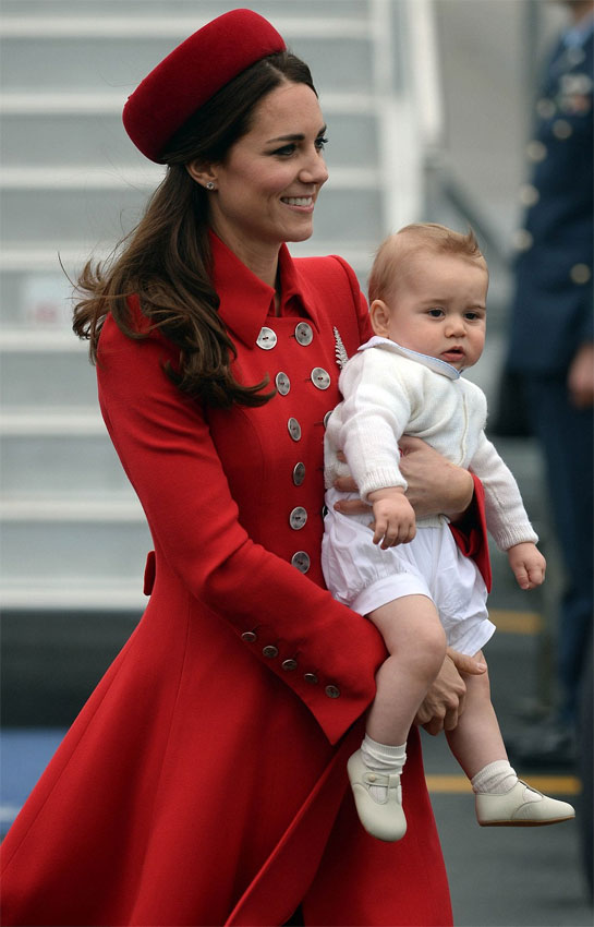 當地時間2014年4月7日，紐西蘭惠靈頓，威廉王子與凱特王妃帶著剛滿8個月的小王子一同到紐西蘭訪問。