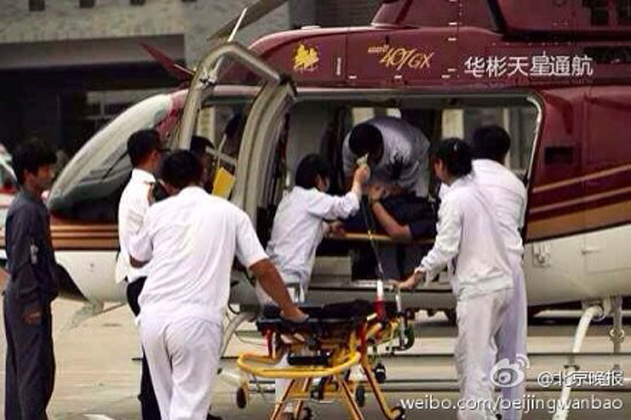 北京一飛機墜毀 飛行員1死1傷