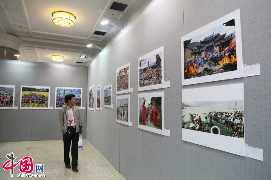 4月12日，“民族自治州成就展”系列活動之大理白族文化周在北京民族文化宮開幕。圖為展覽現場。中國網記者 李佳攝影
