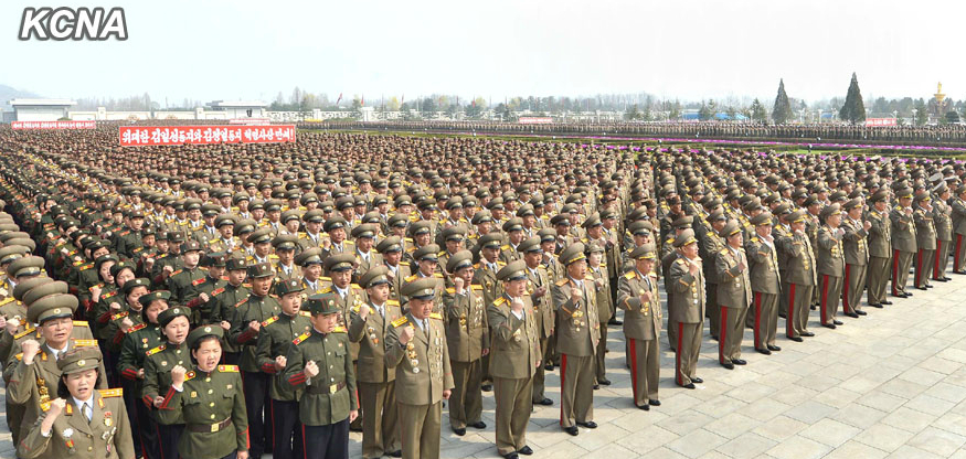 朝鮮陸海空三軍舉行慶祝“太陽節”儀式