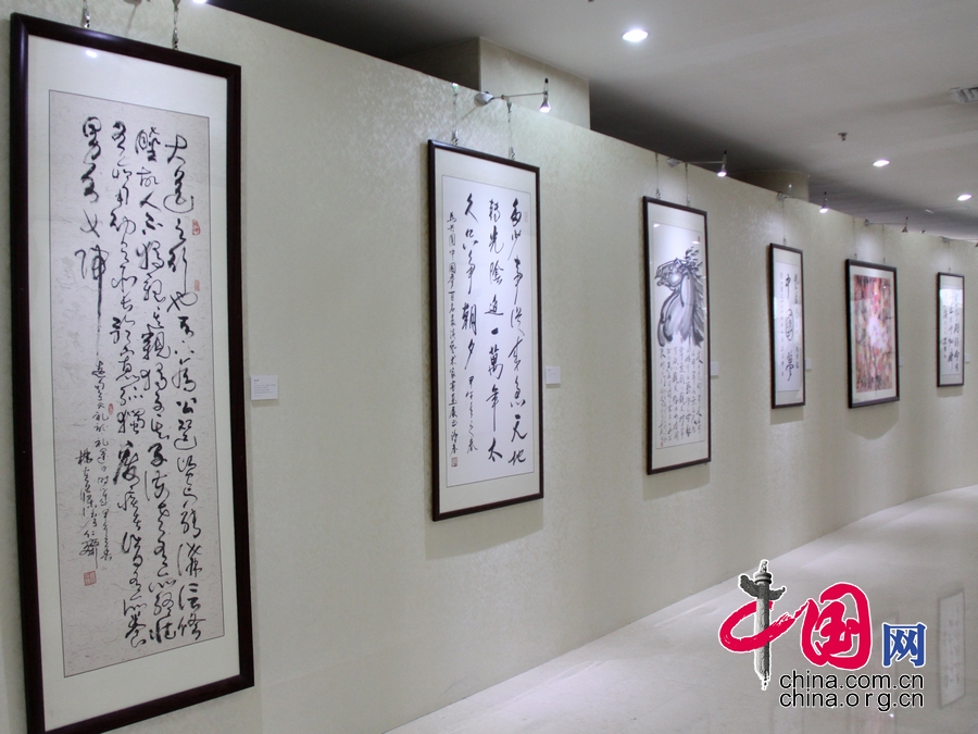 部分表演藝術(shù)家參展作品 中國網(wǎng) 宗超 攝影