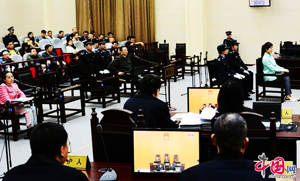4月19日上午，持續時間最長的劉漢等10人案結束了法庭辯論，各被告人做了最後陳述，審判長宣佈休庭。中國網圖片庫供圖