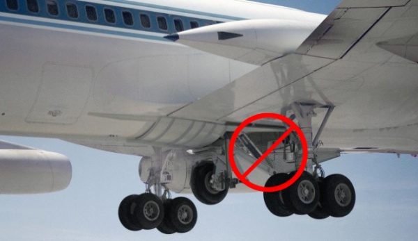 男孩偷入轮舱 美民航安全遭质疑