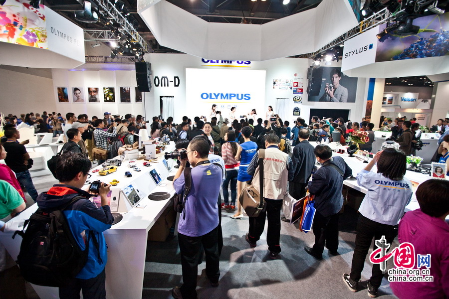 零距离接触顶级摄影器材，2014年CHINA P&E展会开幕