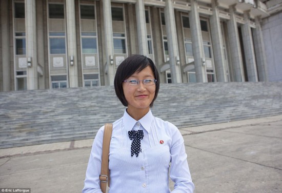 法国摄影师造访北韩<em>女</em>学生 称:憎恨<em>美国人</em>_中