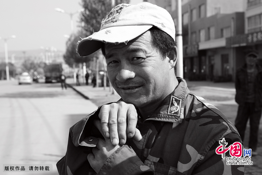 【图片故事】农民工的微笑