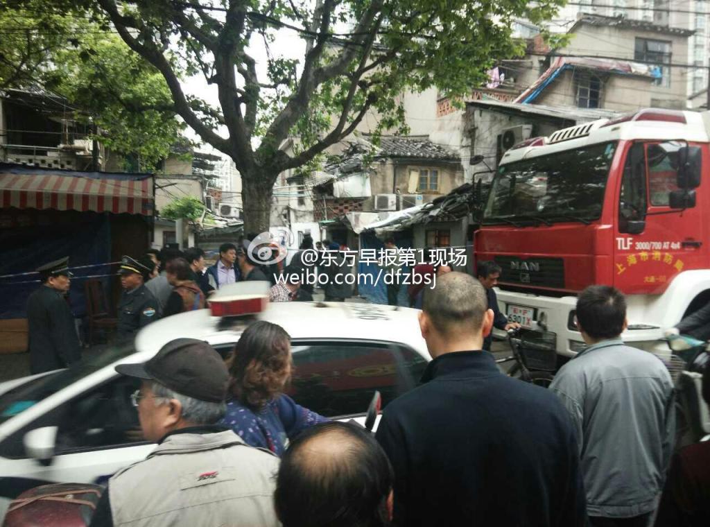 上海老式居民楼发生倒塌 致2死3伤