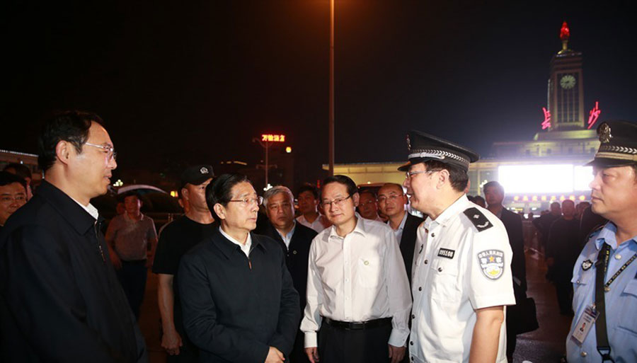 5月6日晚，国务委员、公安部部长郭声琨来到湖南长沙火车站、阿波罗商业广场，实地检查安保工作落实情况。